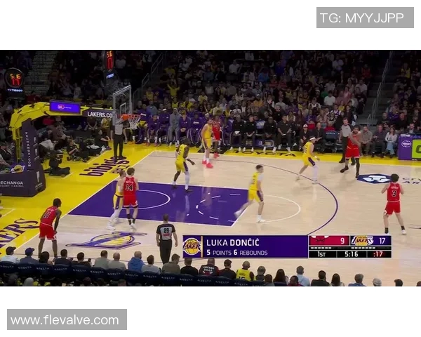 腾讯NBA湖人对决公牛精彩对抗赛全场回顾与分析